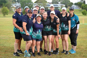 Annie helps Aussies boost final hopes