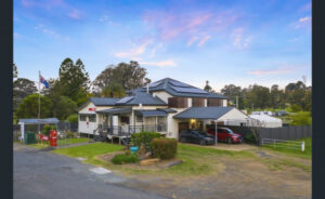 A business and two home combination in Rathdowney