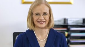 Chief medico chosen as the next Queensland Governor