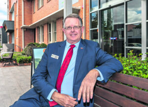Deputy Mayor to challenge for the top spot