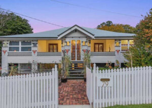 An art deco style home in the heart of Newtown