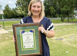 Sunflowers smile on festival with heart
