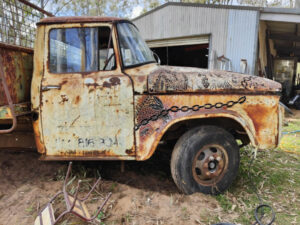 Award winning sculptor’s impressive Swell entry