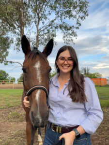 Equine love drives veterinary student