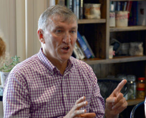 Mayor tries to rule on his own complaint