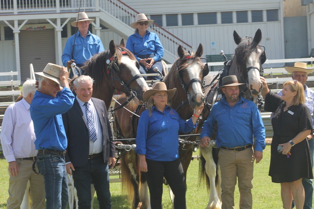 Clydie Spectacular a go