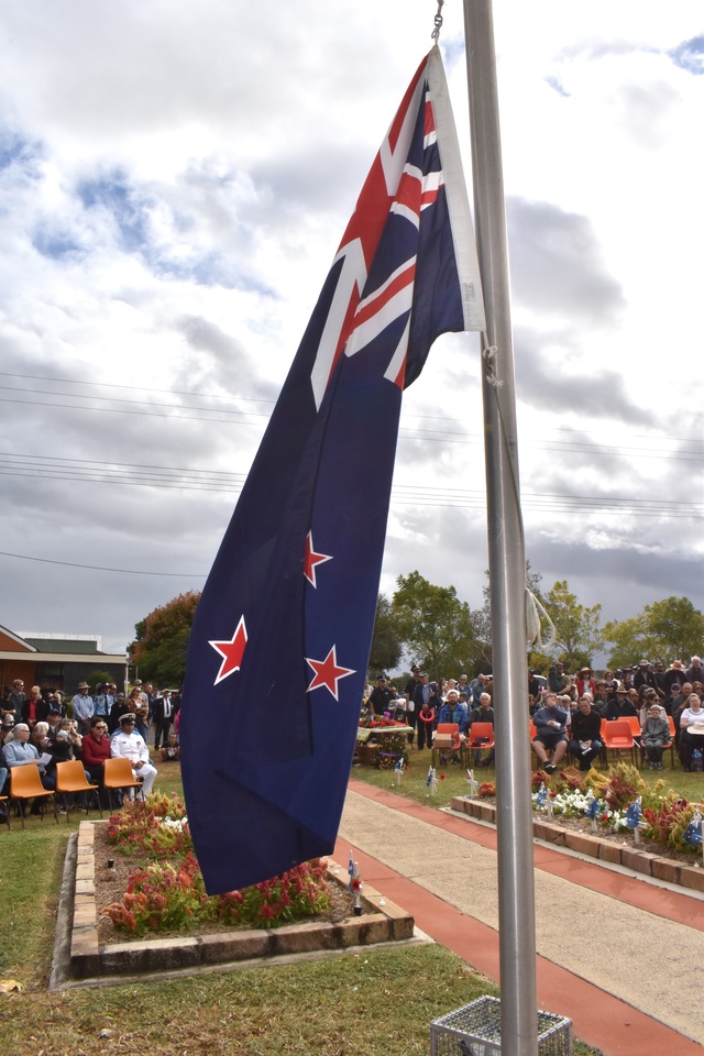 Kalbar commemorates together